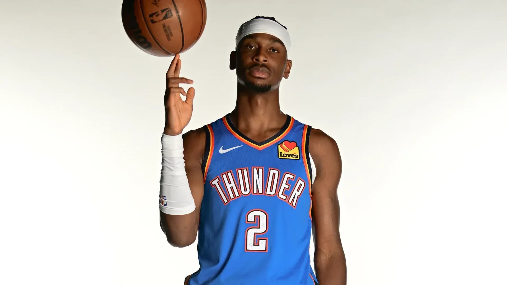 Shai é eleito MVP pelo 2º ano seguido e mantém hegemonia estrangeira na NBA