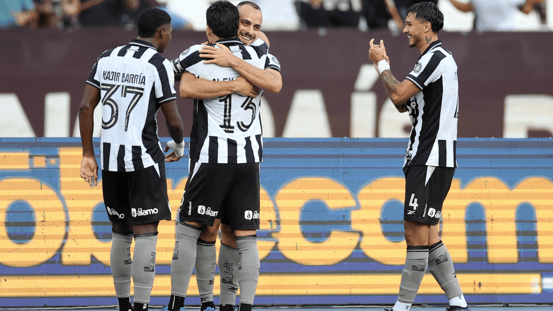 Botafogo visita Ind. Petrolero nesta quarta-feira