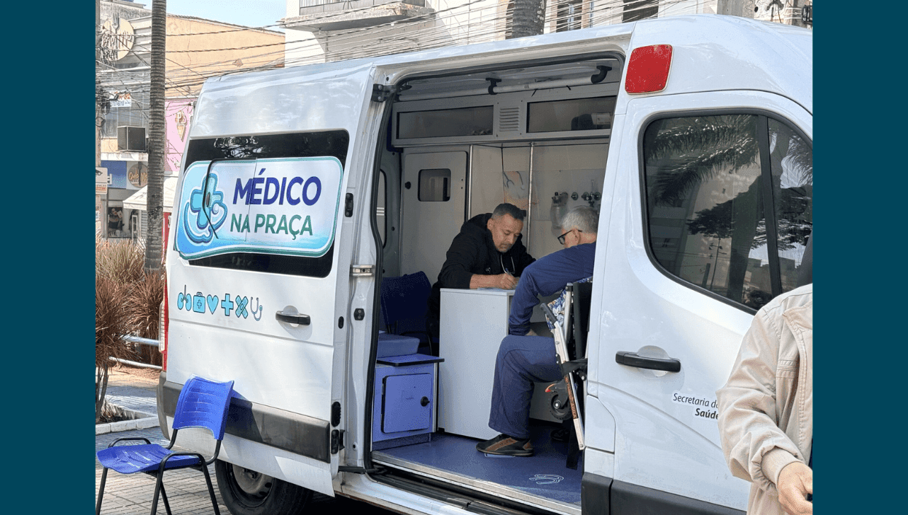 'Médico na Praça' realiza atendimentos por demanda espontânea