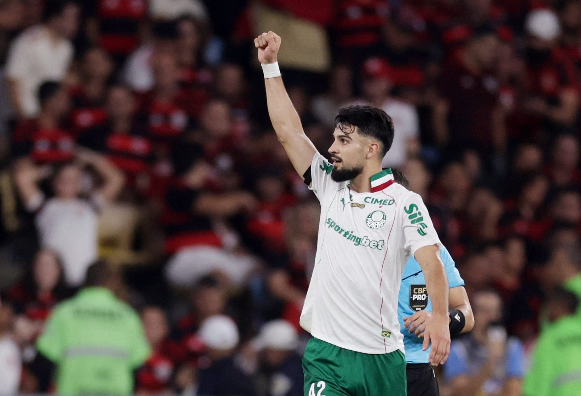 Flaco López abriu o placar contra o Flamengo