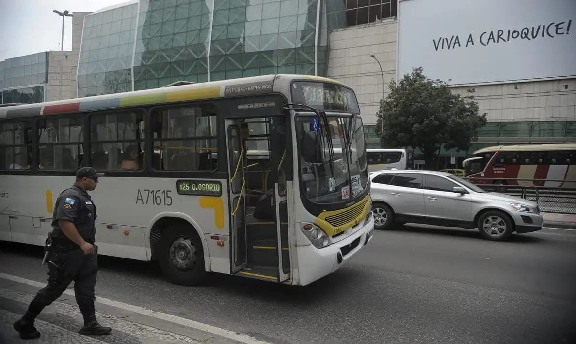 Prefeitura do Rio testará pagamentos por PIX em ônibus municipais da cidade