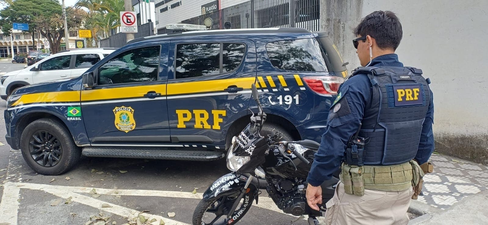 Menina de 11 anos é resgatada pela PRF na Via Dutra em Taubaté