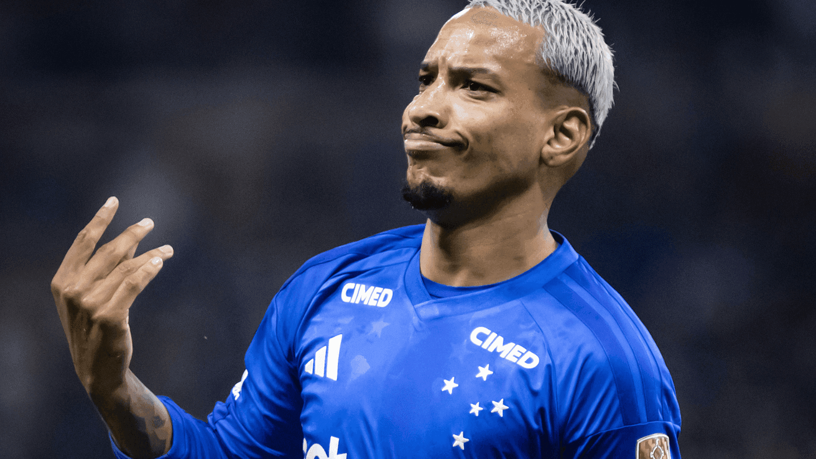 Matheus Pereira fez dois gols na goleada do Cruzeiro