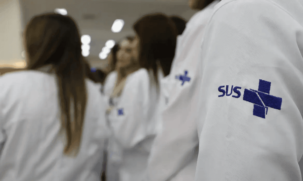 Novo exame para câncer de intestino é incorporado ao SUS