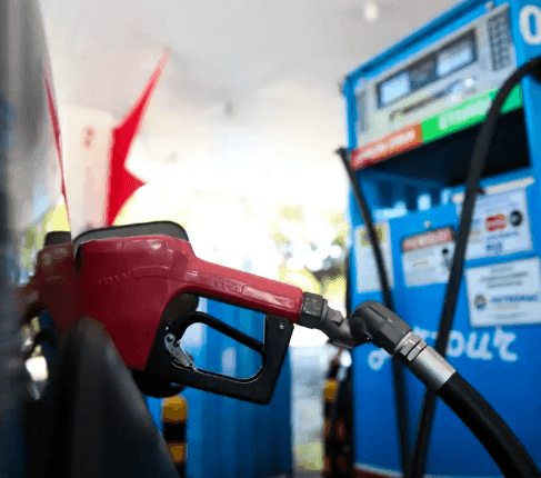 Reajuste da gasolina ainda não chega aos postos do Rio