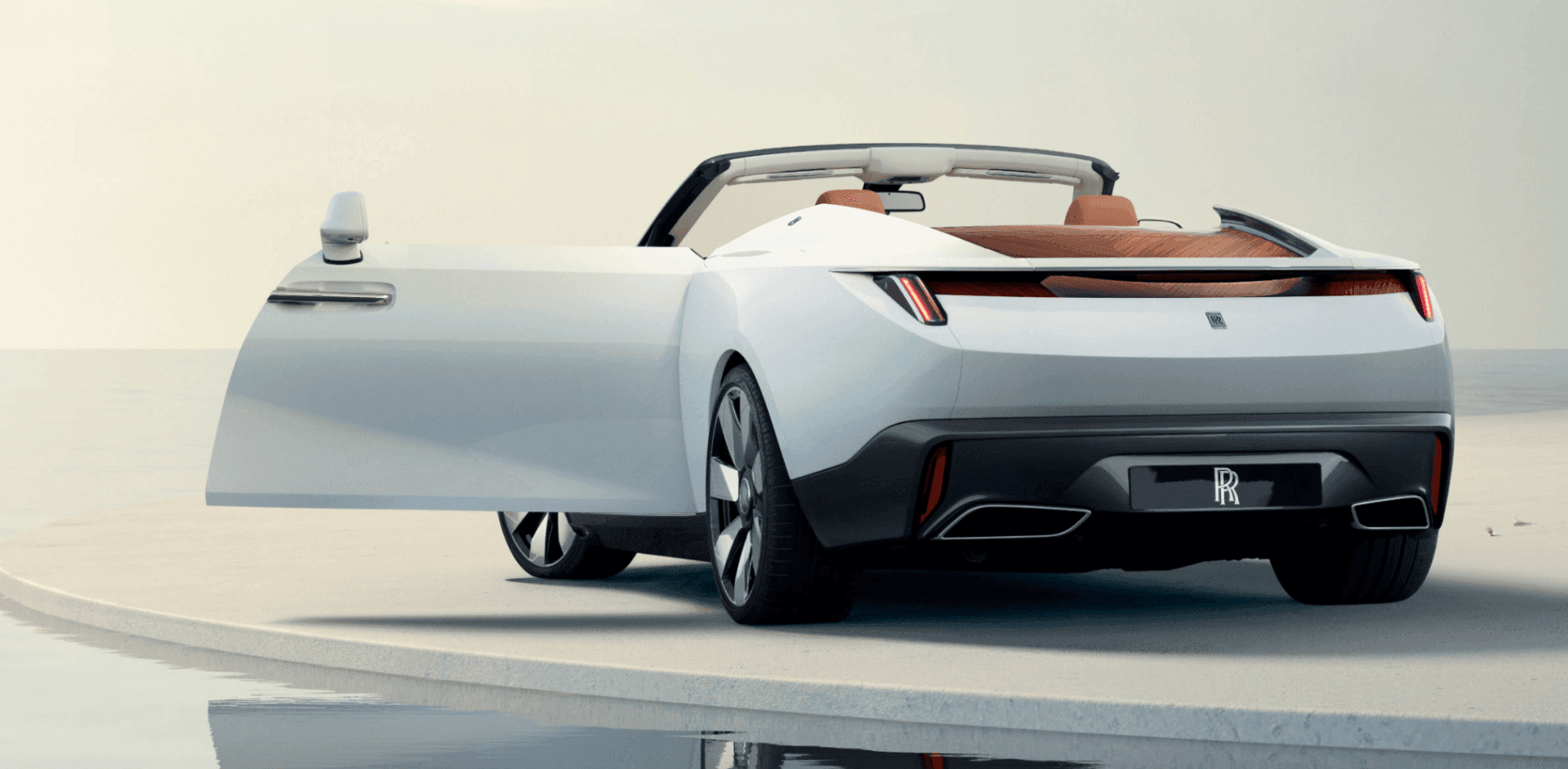Carros de luxo, como o Rolls-Royce Arcadia Droptail, têm até fila de espera