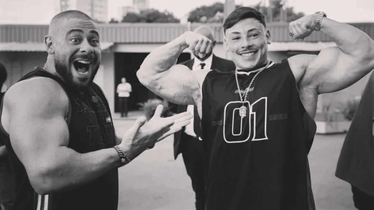 Leo Stronda ao lado do jovem Gabriel Ganley, que morreu aos 22 anos