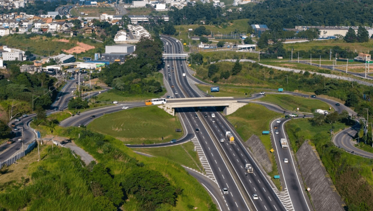 Movimento nas rodovias deve aumentar durante o feriado prolongado de Corpus Christi