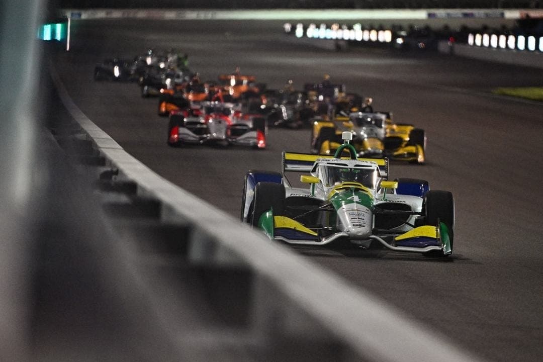 Indy: Caio Collet brilha, lidera corrida em St. Louis, mas abandona com motor quebrado