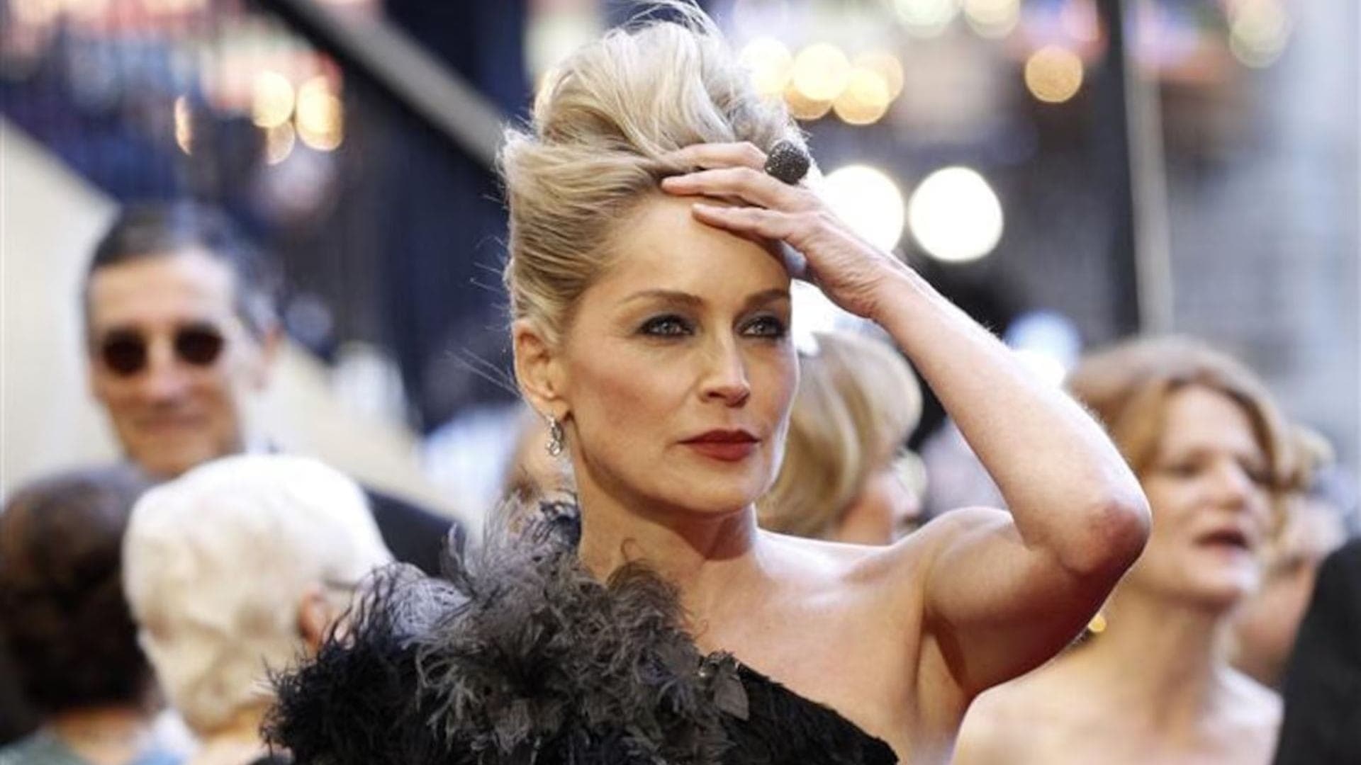 Sharon Stone terminou casamento após dupla mastectomia