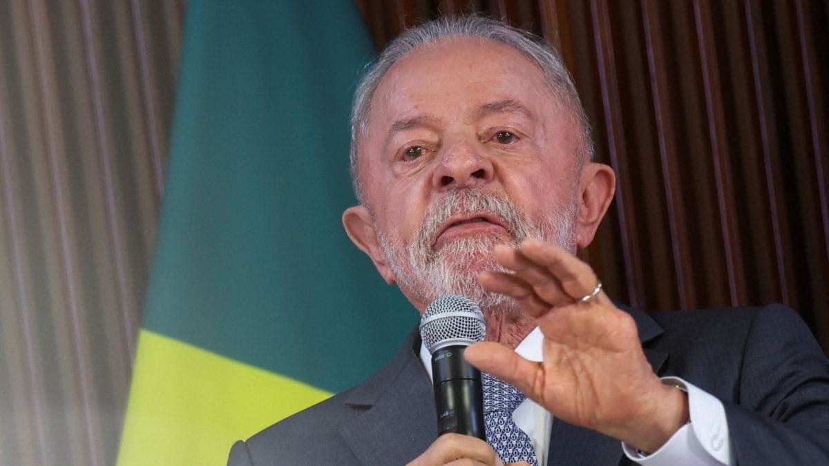 Luiz Inácio Lula da Silva durante reunião ministerial