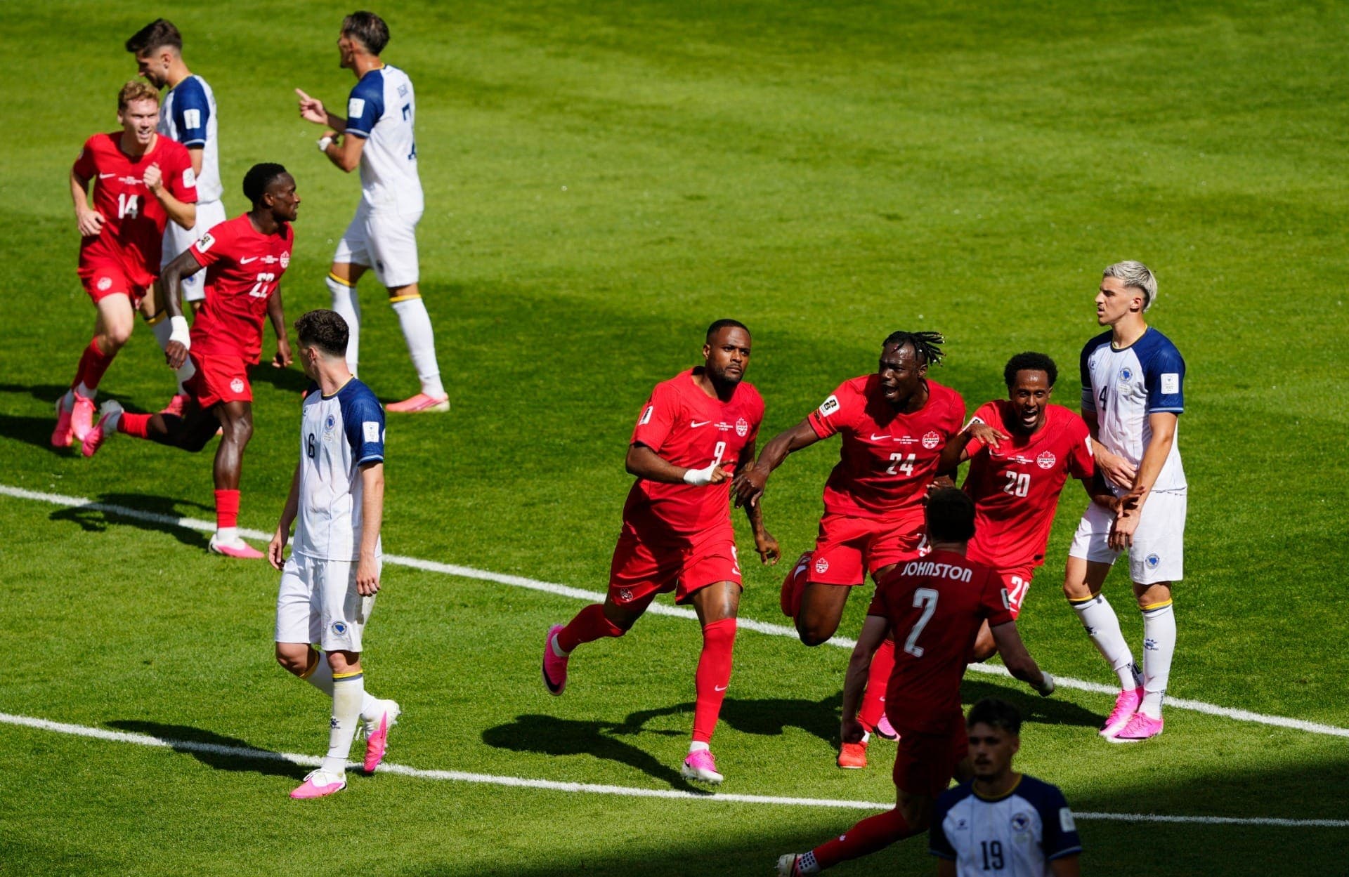 Canadá arrancou empate com a Bósnia e Herzegovina na estreia da Copa