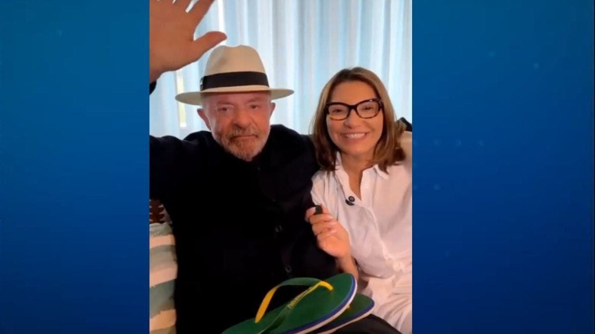 Lula e Janja durante live