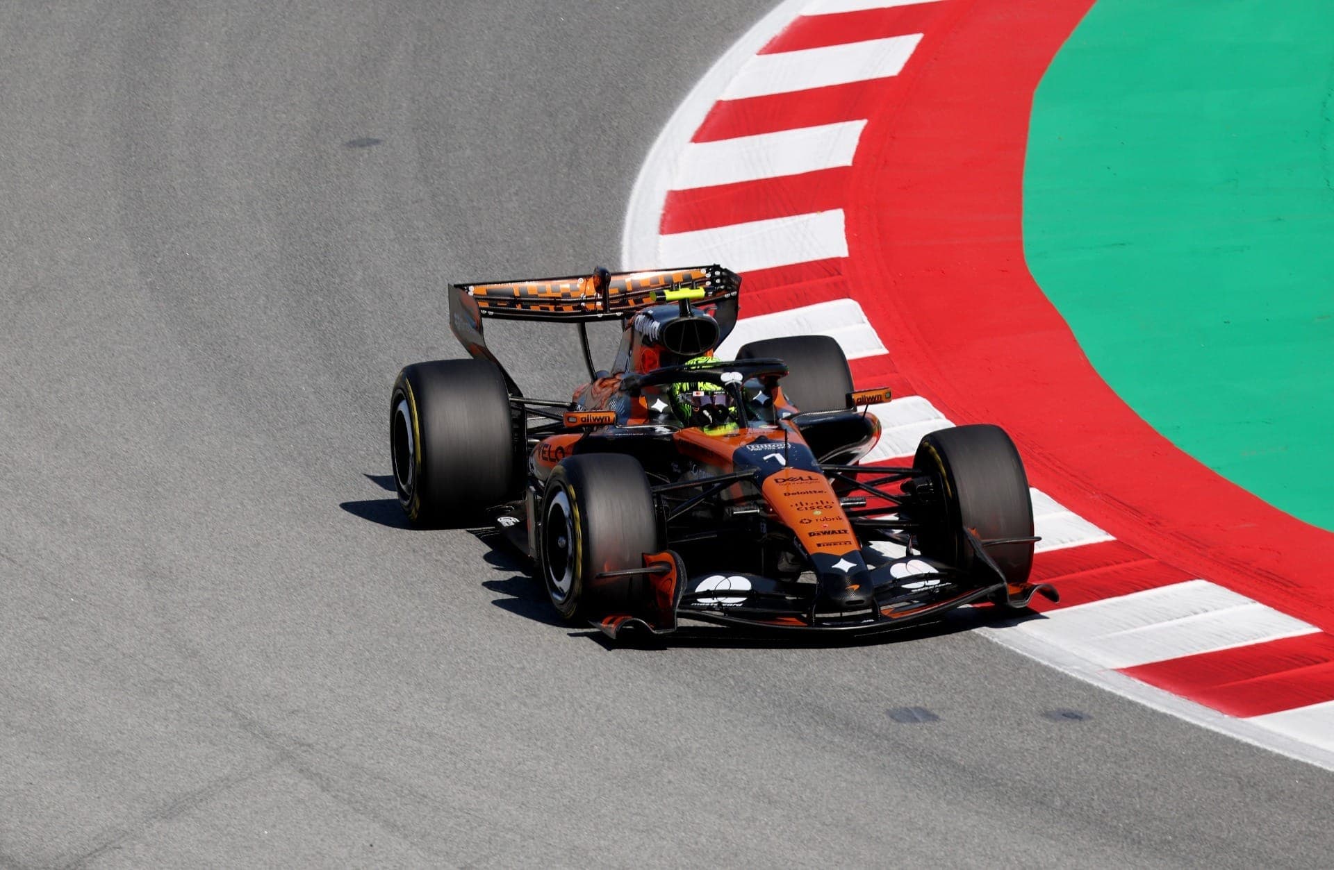 Norris lidera treino livre 2 do GP da Espanha