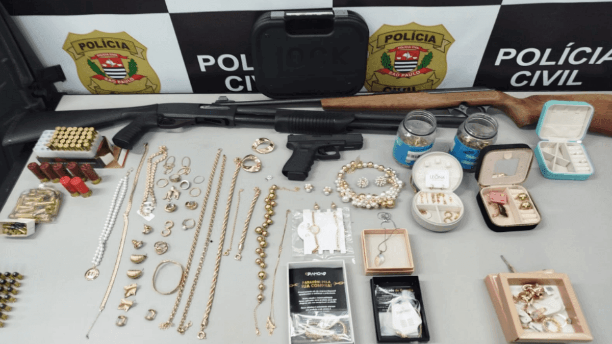 Polícia Civil apreende arsenal e joias em Caçapava e São José dos Campos