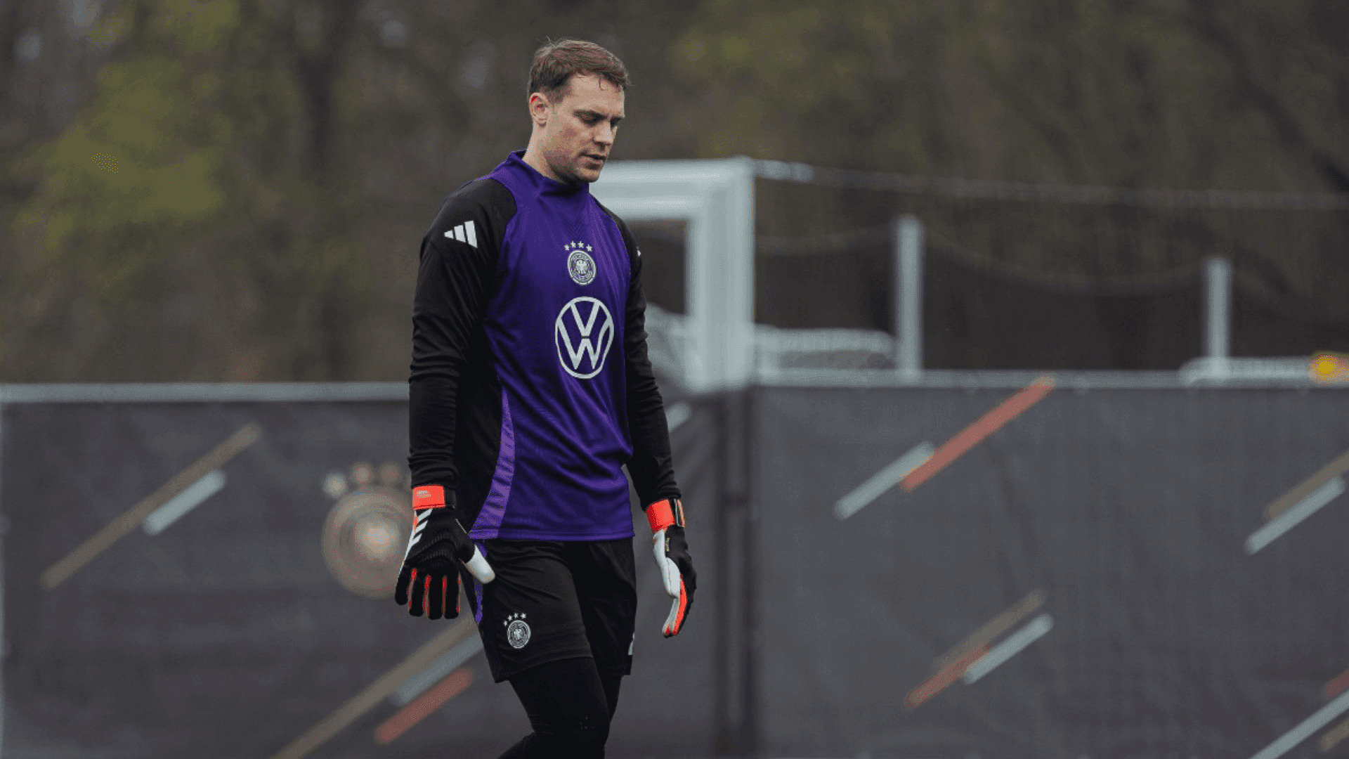 Manuel Neuer volta à seleção da Alemanha para a Copa de 2026