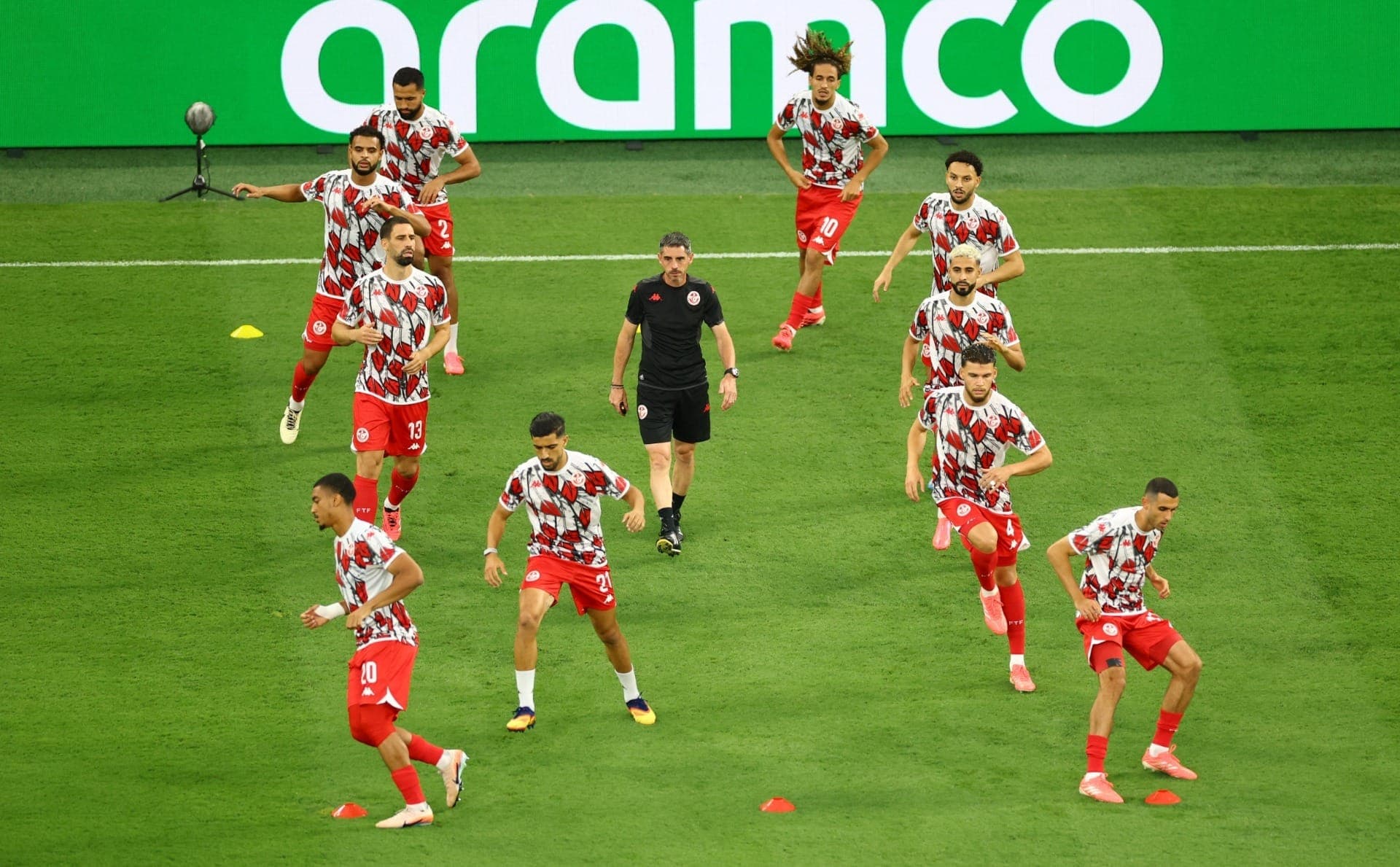 Tunísia aquece para o confronto contra a Suécia pela Copa do Mundo
