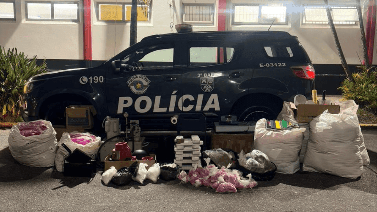 Polícia apreende quase 48 kg de drogas em laboratório em Pindamonhangaba