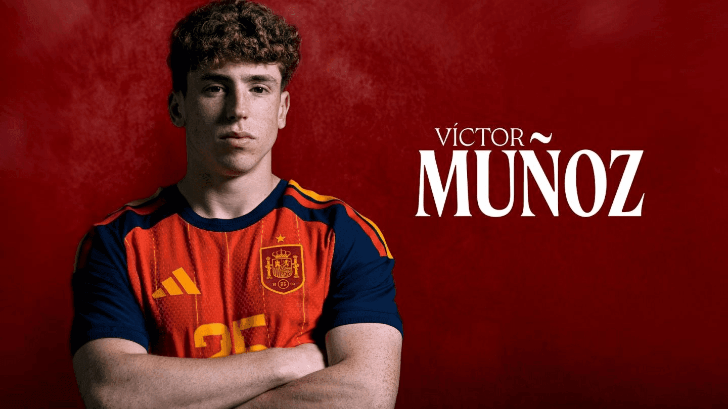 Victor Muñoz, novo atacante do Liverpool