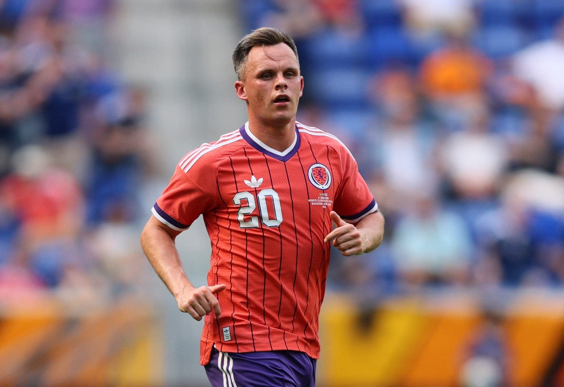 Lawrence Shankland, da Escócia, durante o amistoso contra a Bolívia