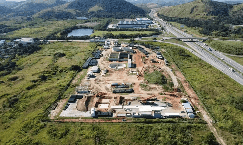 Queimados inaugura estação de esgoto