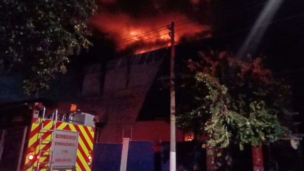 Incêndio em galpão na Lapa, Zona Oeste de SP