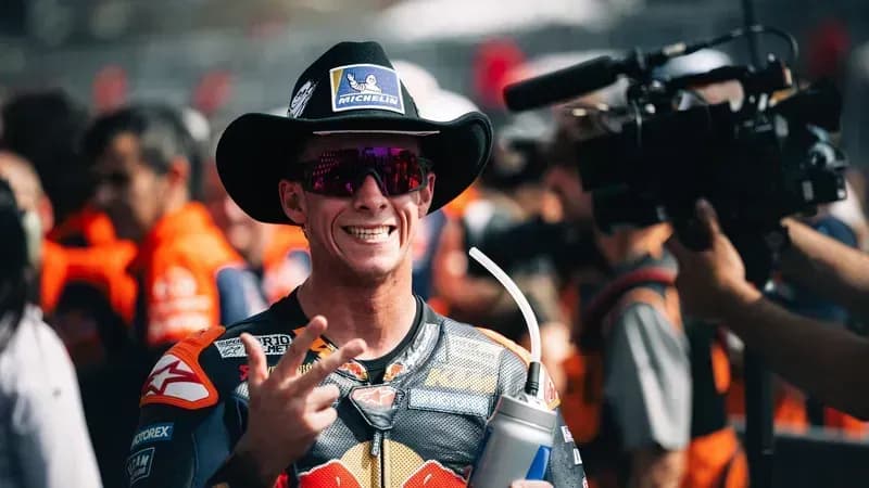 Acosta assina com Ducati e formará dupla com Marc Márquez
