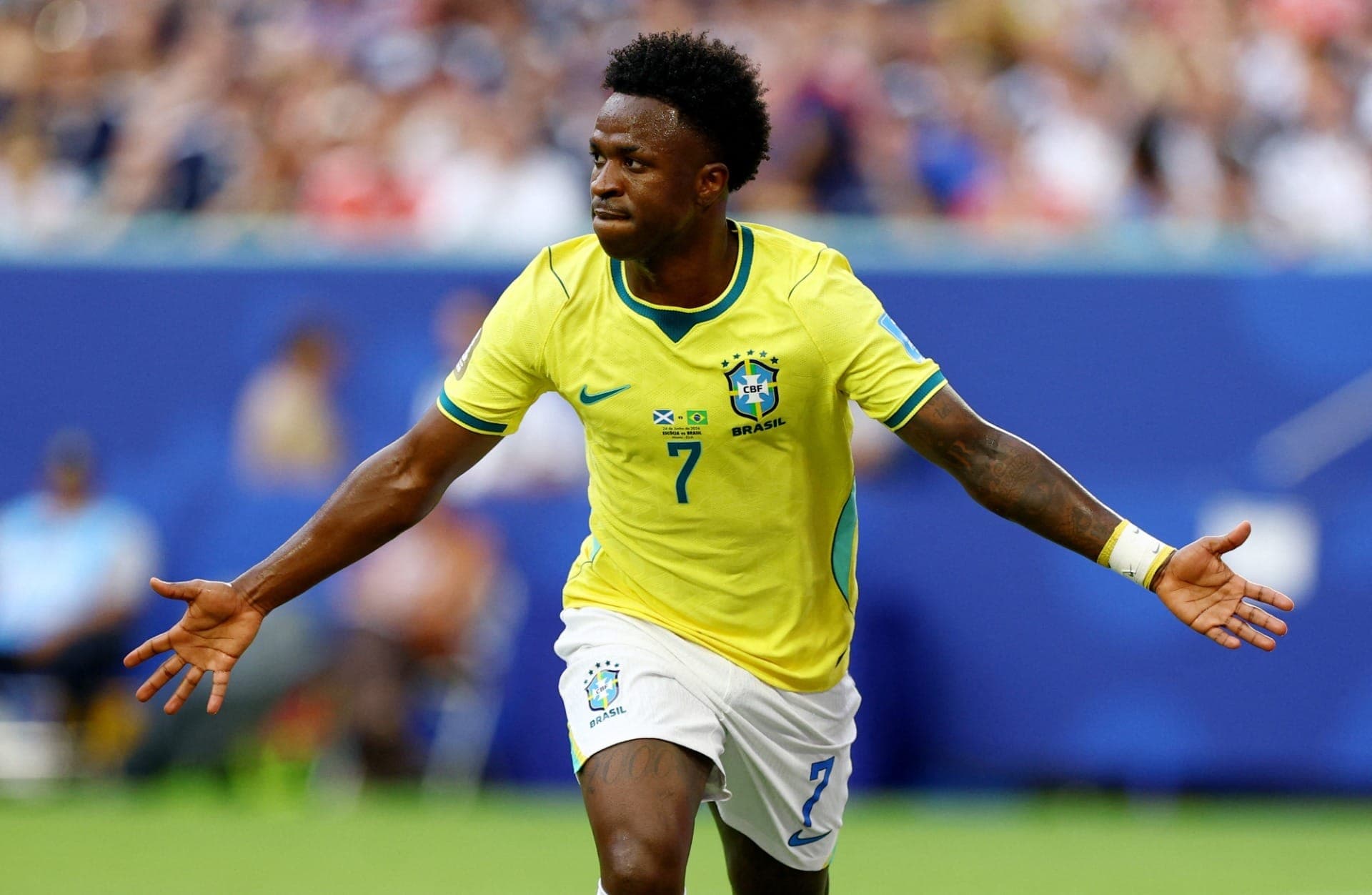 Comemoração de Vini Jr ao primeiro gol contra a Escócia