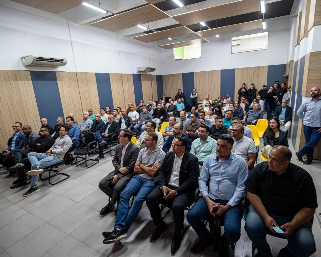 Festival Glorifica Litoral reúne nomes da música gospel em São Sebastião