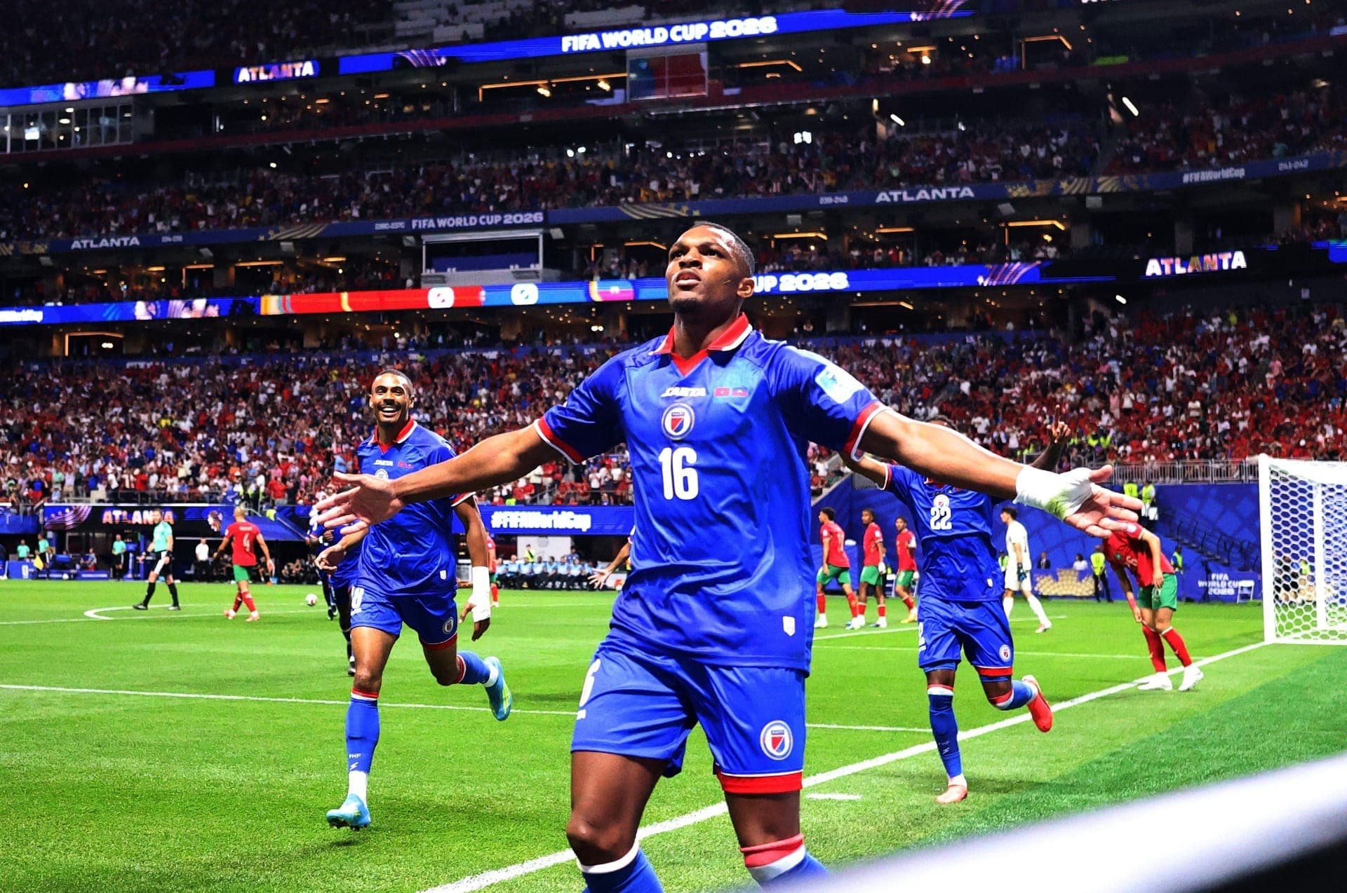 Lenny Joseph comemora seu gol contra o Marrocos pela Copa do Mundo