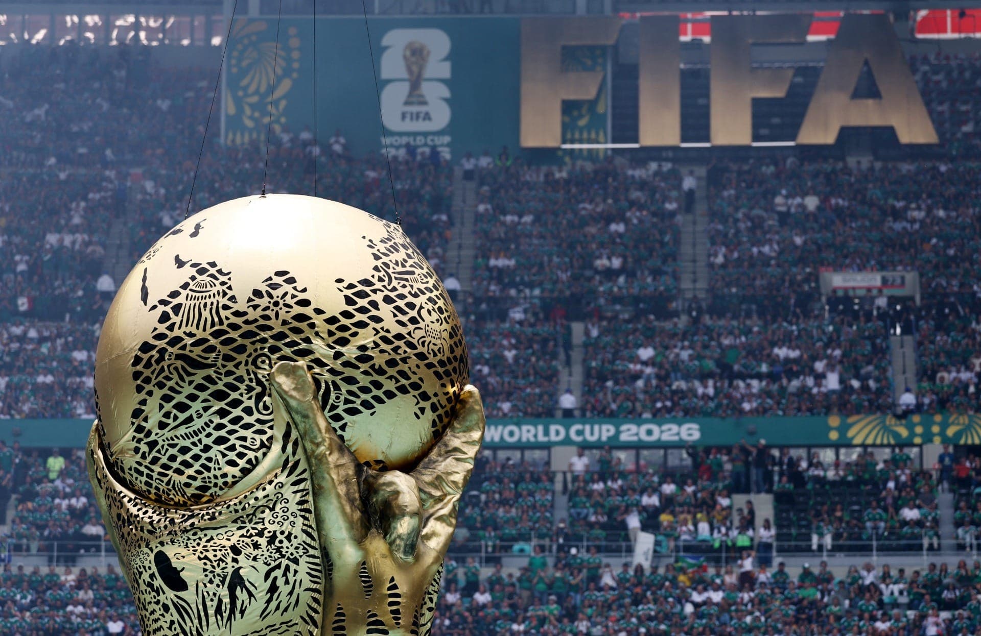 Troféu da Copa do Mundo na abertura