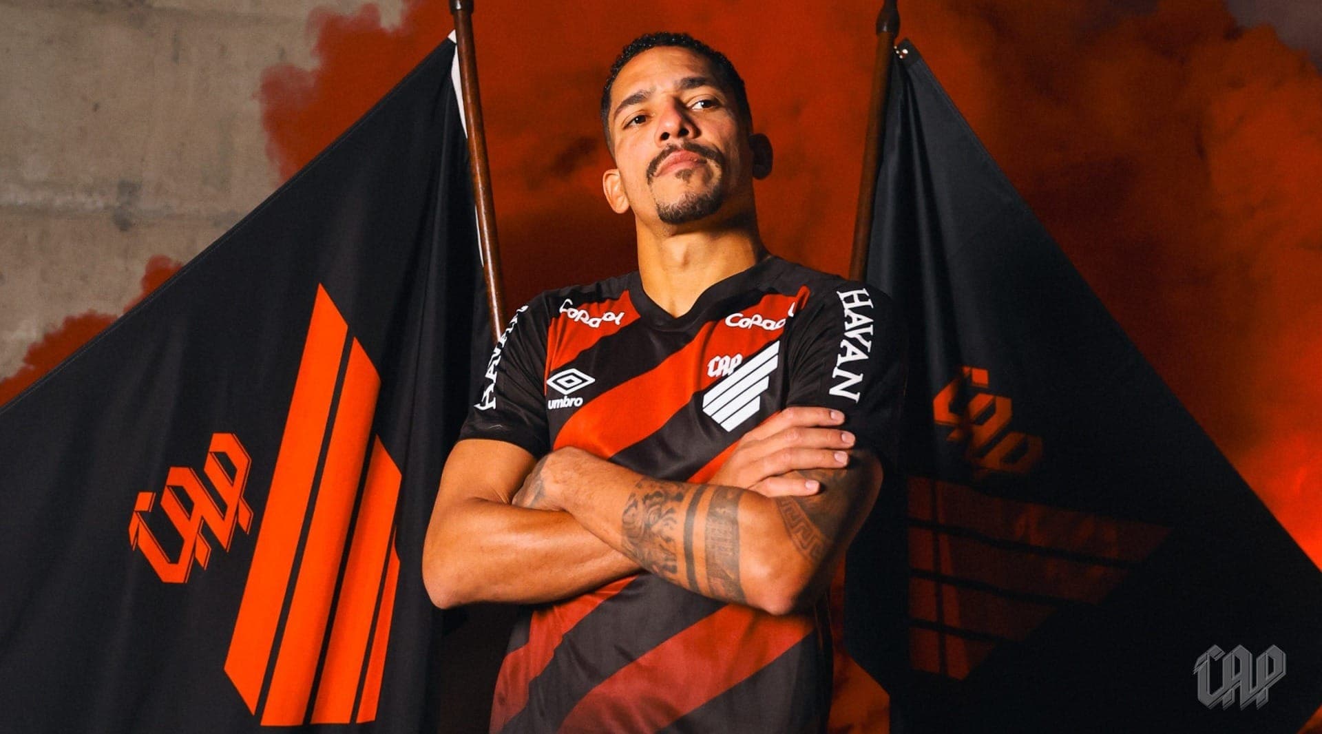 Athletico Paranaense acerta a contratação do lateral-direito Gilberto
