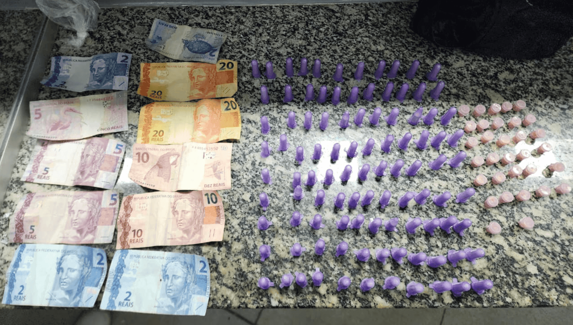 Homem também estava com 83 reais em espécie