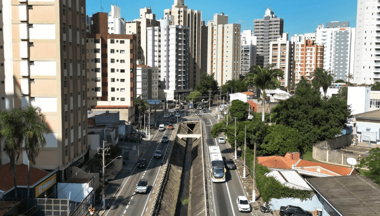 O piso será trocado ao longo de todo Corredor Central