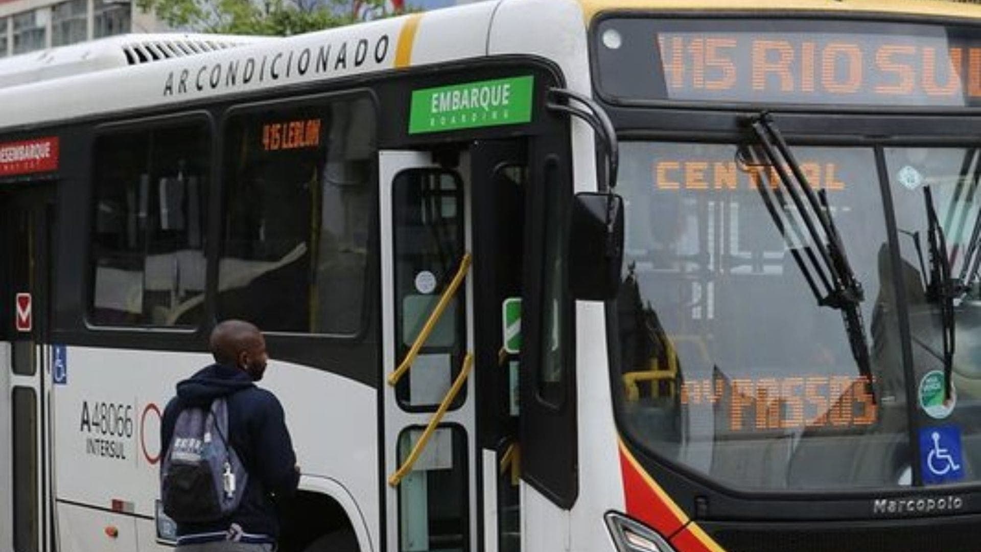 Ônibus do Rio não aceitarão mais dinheiro no pagamento