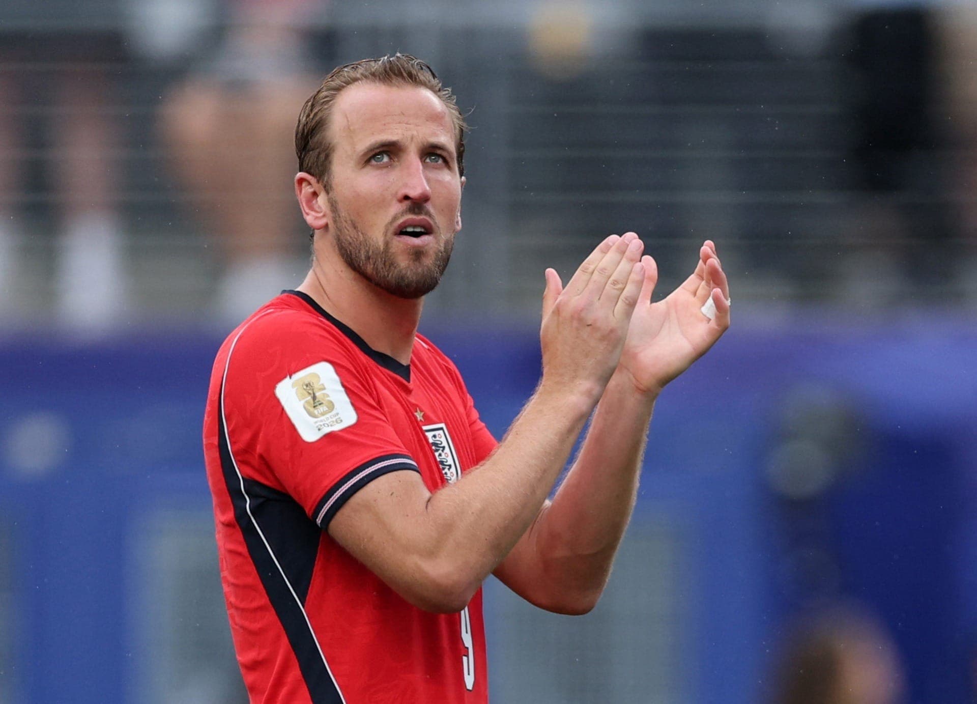 Kane comemora gol da Inglaterra sobre Panamá