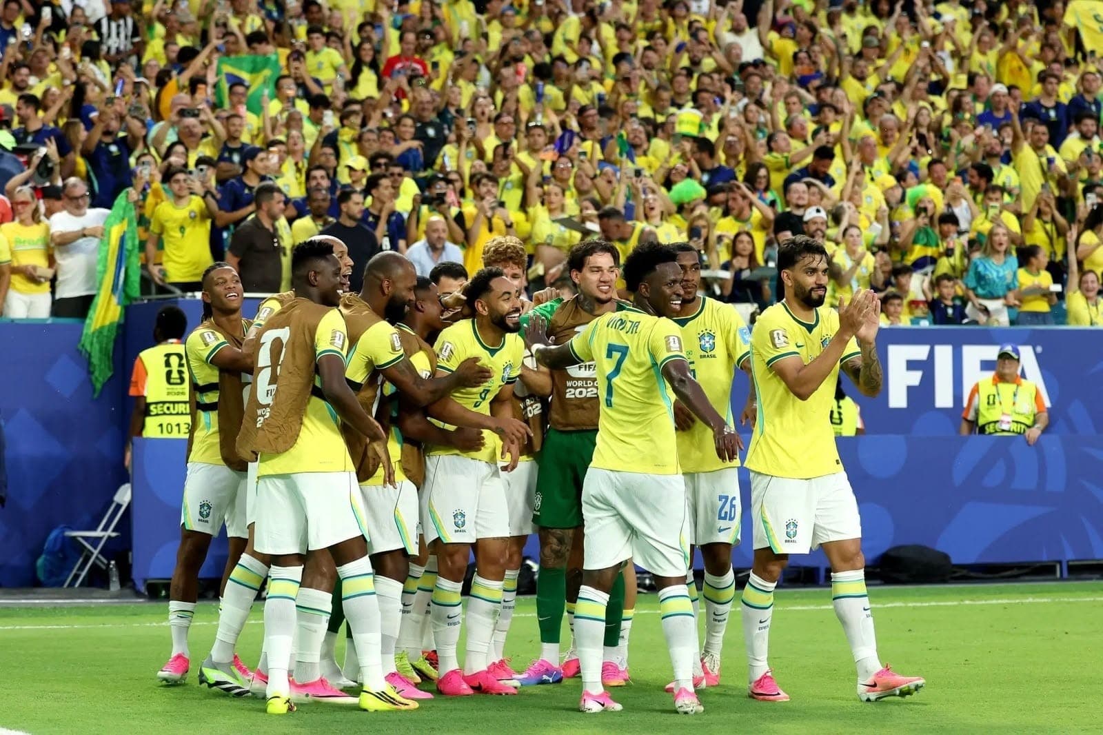 Seleção Brasileira vence a Escócia e se classifica para enfrentar o Japão na Copa do Mundo