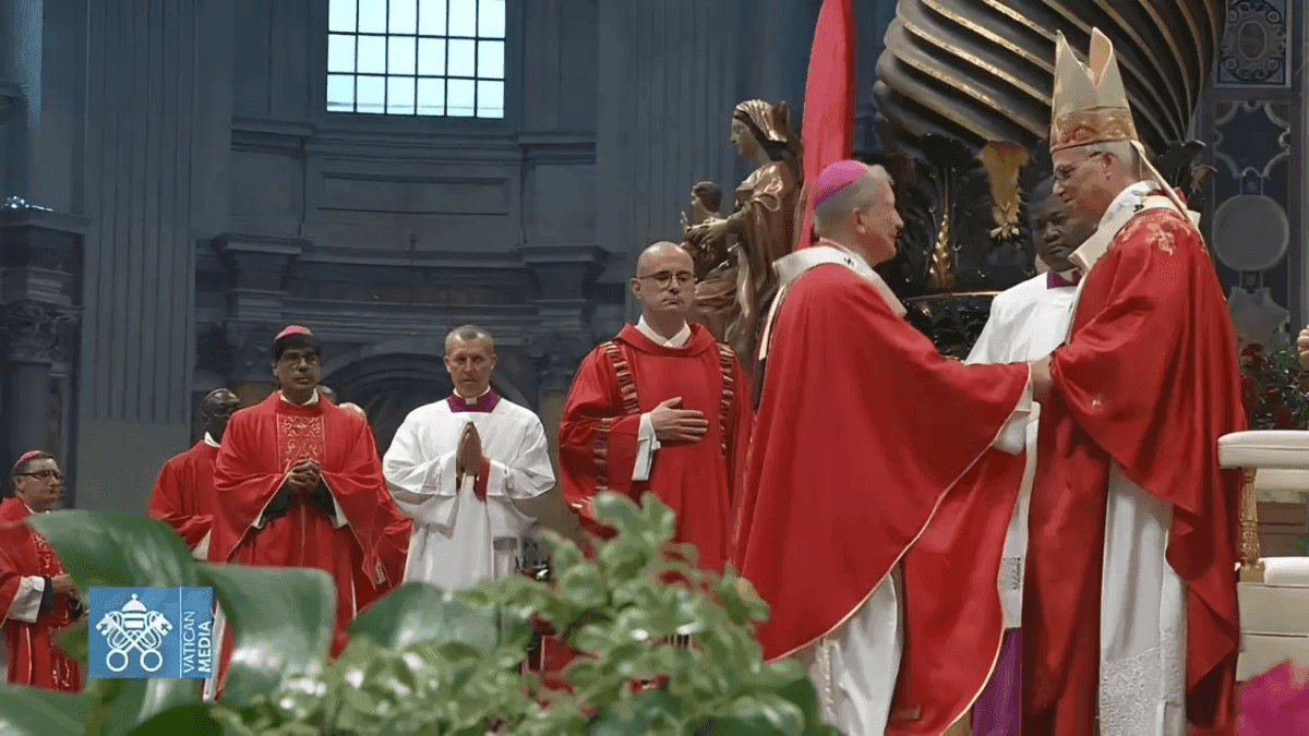 Arcebispo de Aparecida, Dom Mário recebe pálio das mãos do Papa Leão XIV
