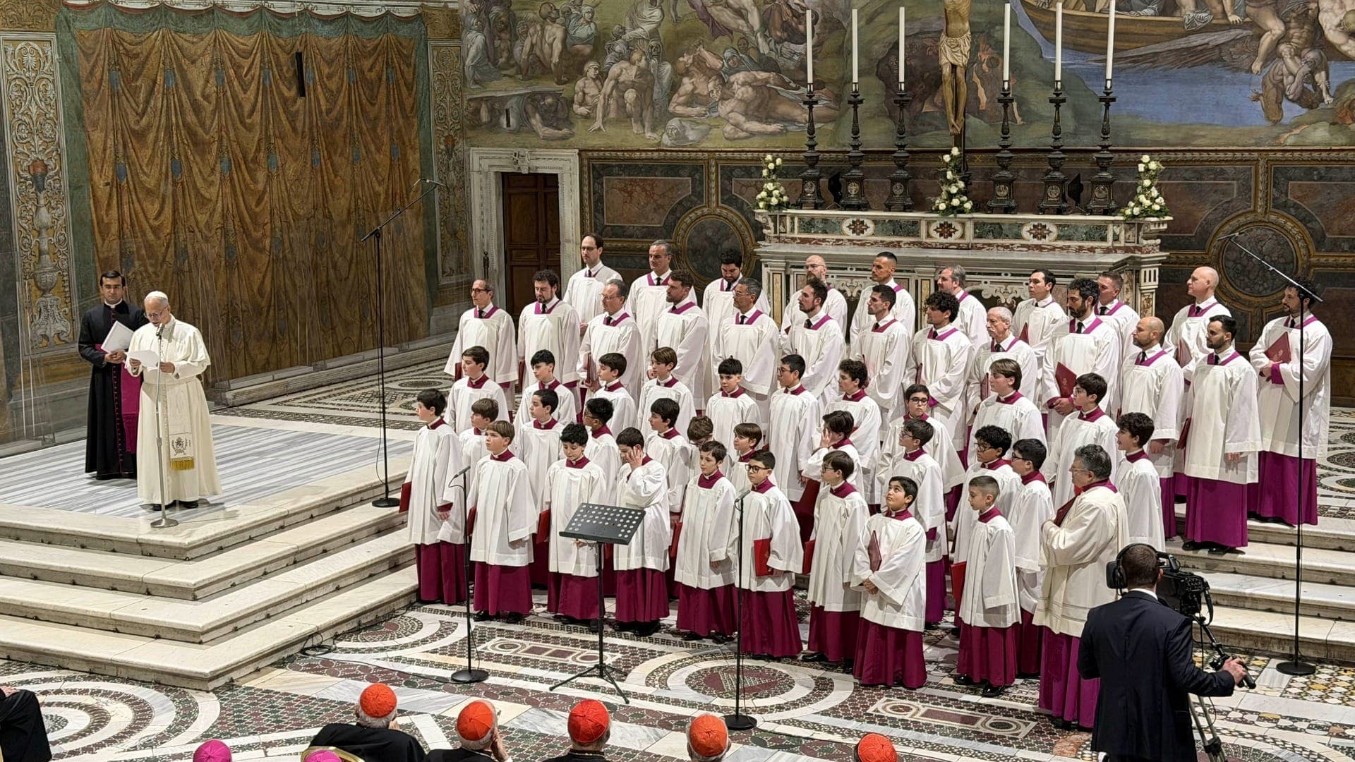 Coro da Capela Sistina se apresenta em Curitiba na primeira turnê pelo Brasil
