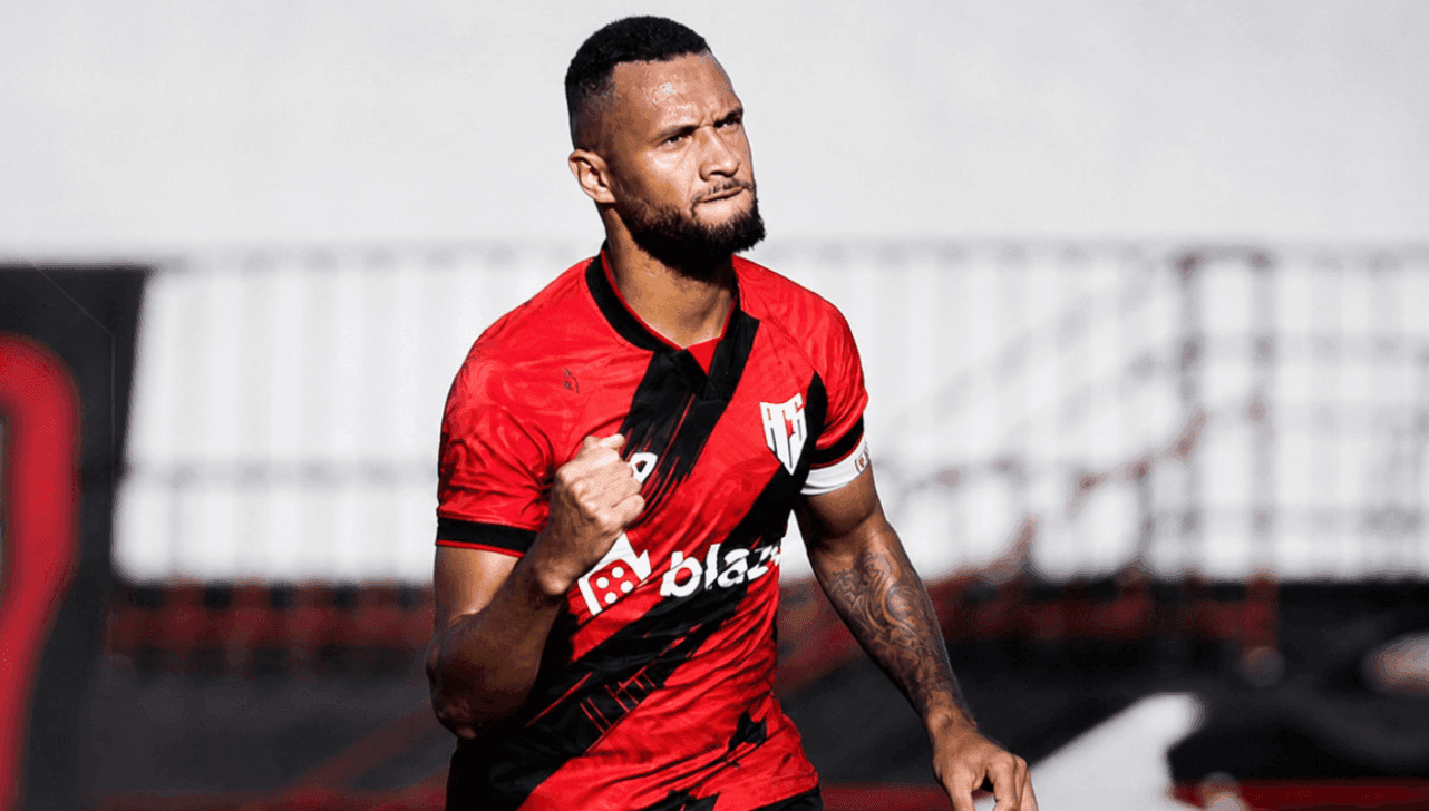 Dragão vence a Macaca