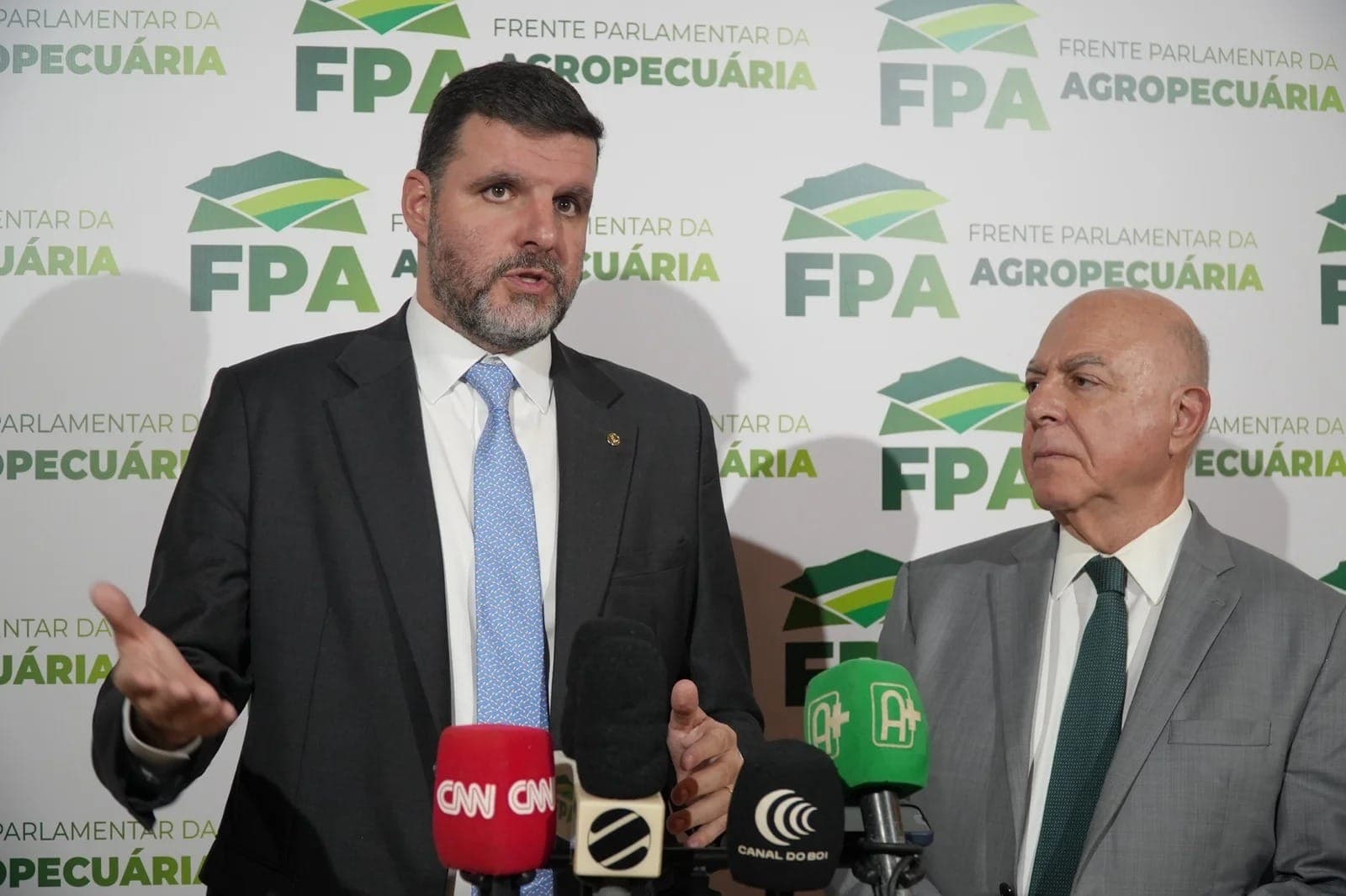 Frente Parlamentar da Agropecuária critica "manobra" do governo no Plano Safra