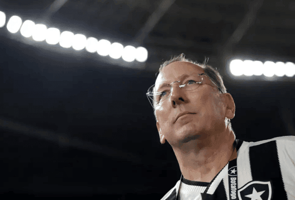 Botafogo oficializa saída de John Textor do Conselho de Administração da SAF