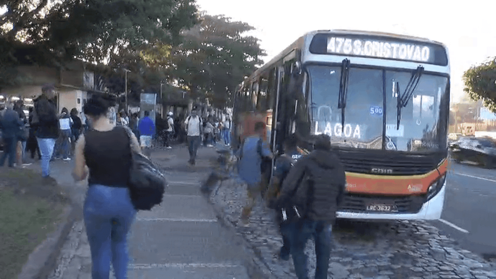Terceiro dia de greve dos rodoviários