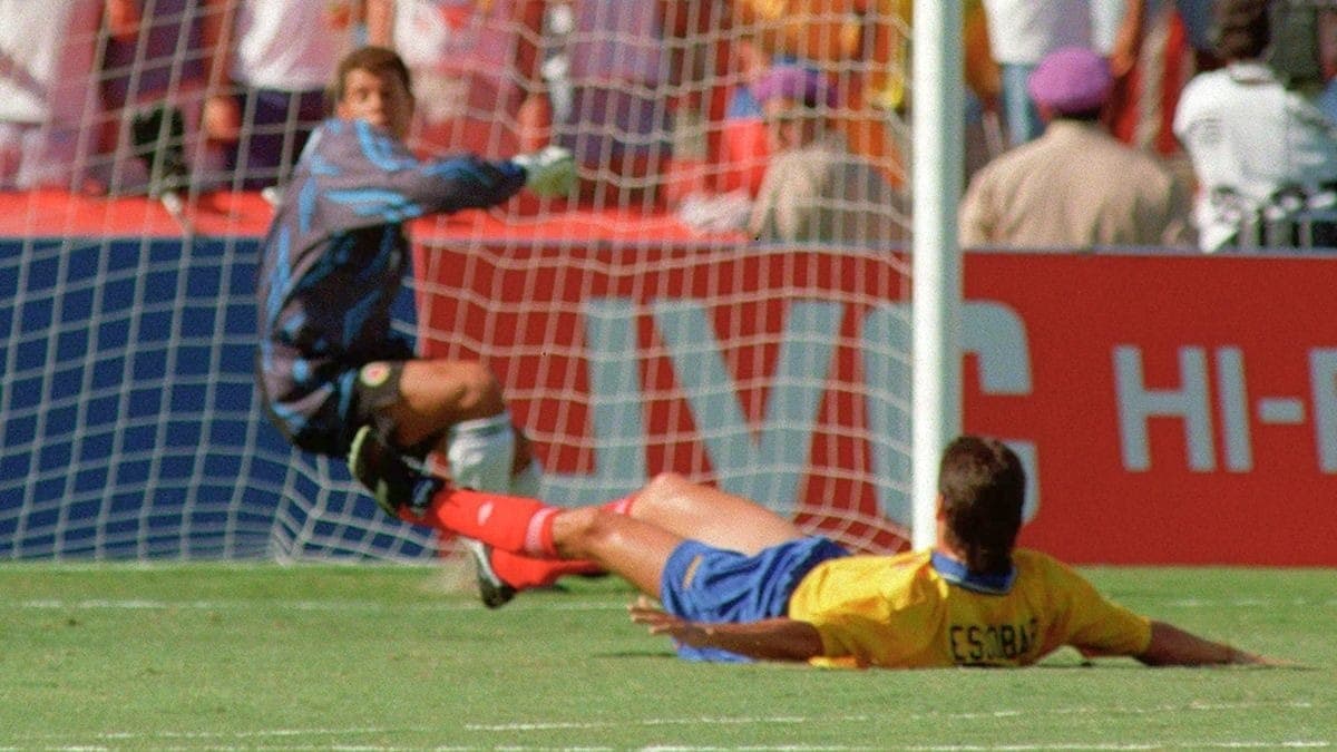 Gol contra de Escobar na Copa de 1994