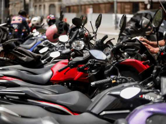 Niterói autua 817 motociclistas