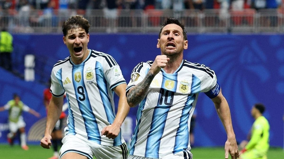 Argentina avança às quartas de final de forma heroica
