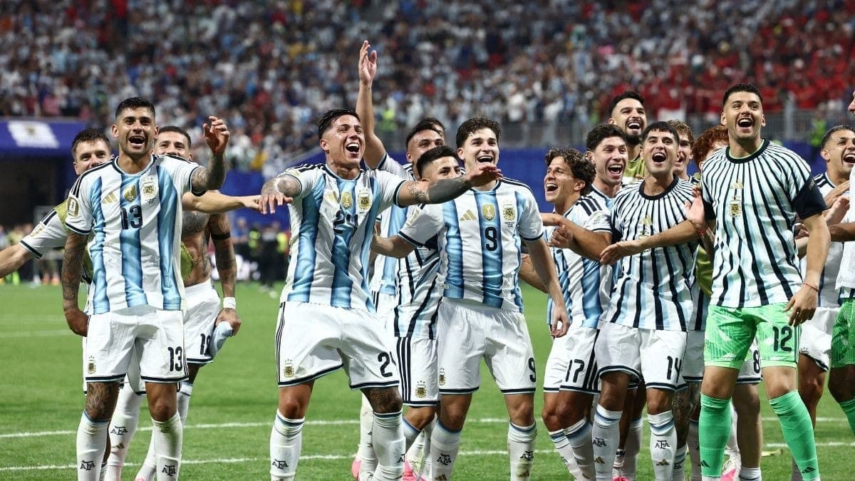 Comemoração dos jogadores da Argentina contra o Egito