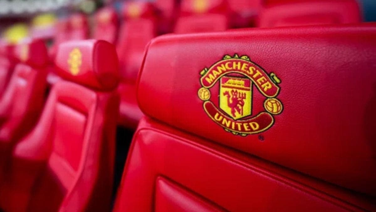 Manchester United desiste de contratar brasileiro