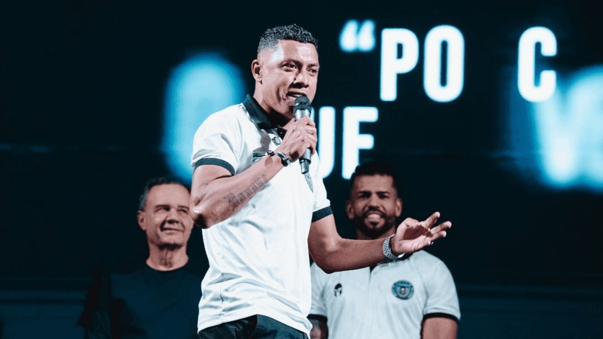 Pentacampeão, Kleberson passa por exames após problemas coração