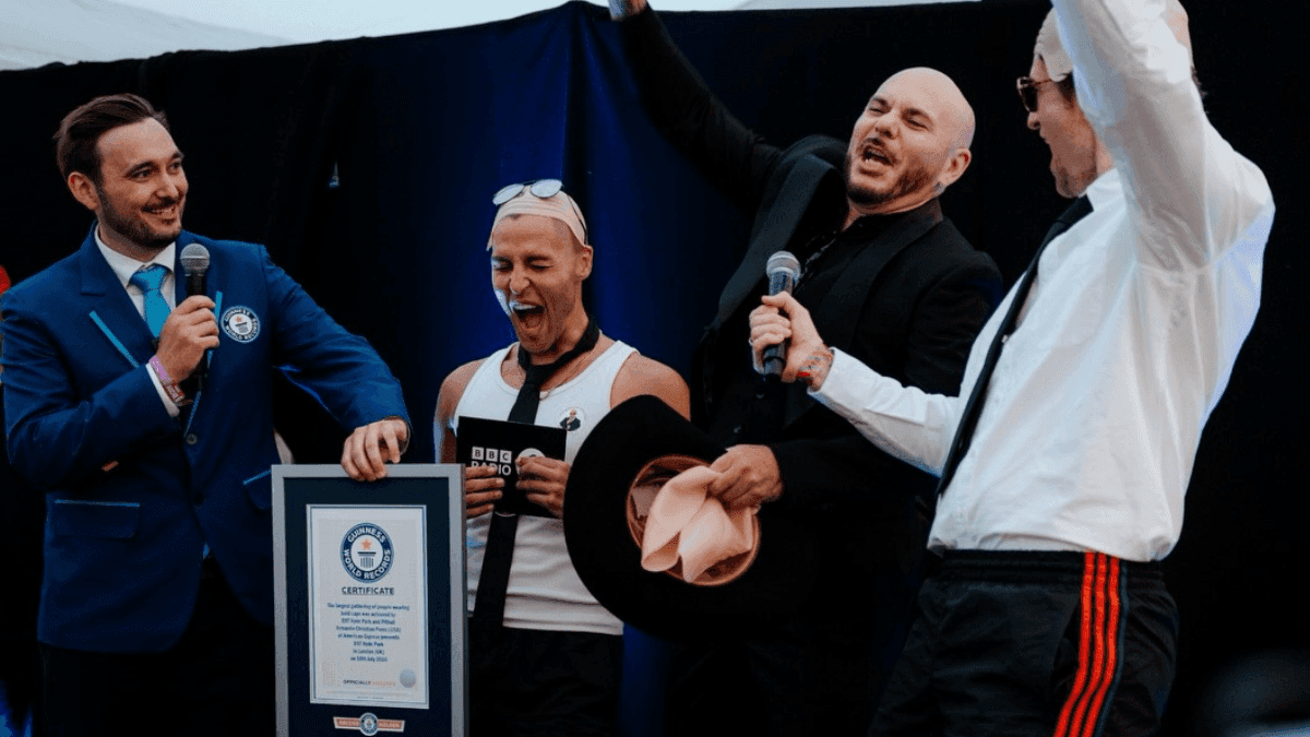 Pitbull celebra record inusitado no Guinness